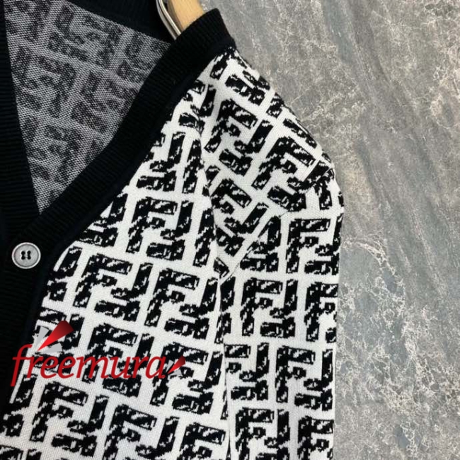 batch_3021668507586_.pic.jpg