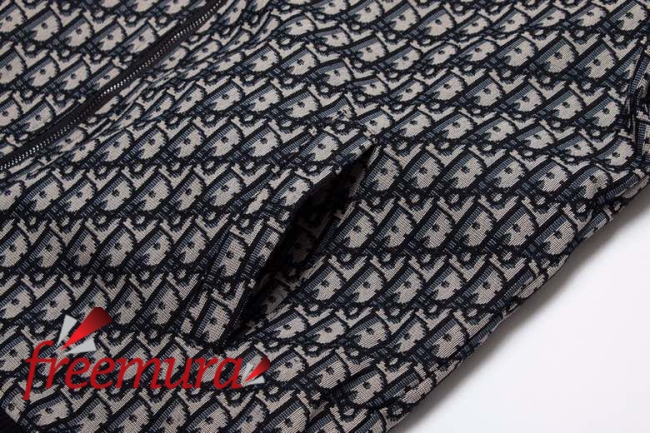 batch_25351670831808_.pic.jpg