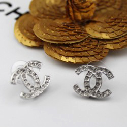 샤넬 CC 큐빅 귀걸이 은장