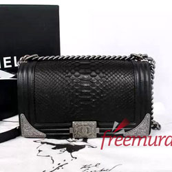 샤넬 리얼 스네이크스킨 보이백