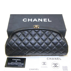 샤넬 램스킨 신상 클러치