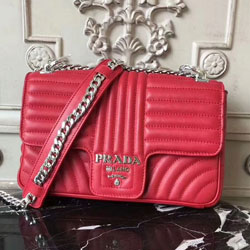 프라다 신상 가방 1BD108