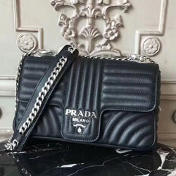 프라다 신상 가방 1BD108