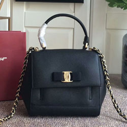 페레가모 체인플랩백