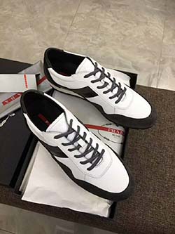 프라다  남성신발P-55656