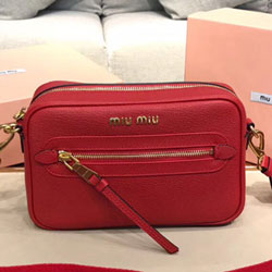 미우미우 마테라세 가죽 백  5BH116