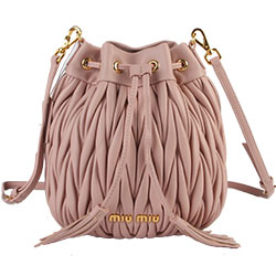 미우미우 마테라세 가죽 버킷백 5BE014