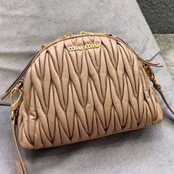 미우미우 크로스백  5BH092