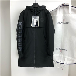 몽클레어  M-593747