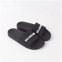 발렌시아가  B-65473657