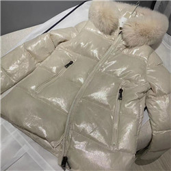 몽클레어  M-654736473