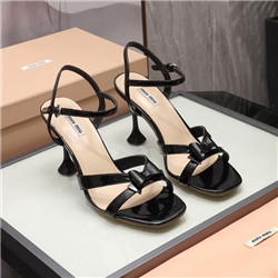 미우미우  M-65767