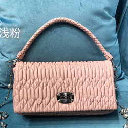 미우미우 크로스백  5BD417