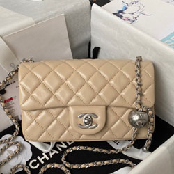 샤넬 핸드백 20cm AS1787