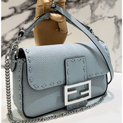 펜디 핸드백 8610s