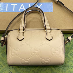 구찌 숄더백 790130