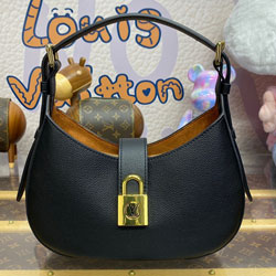 루이비통 로우 키 숄더 백 M24611
