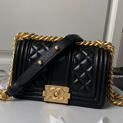샤넬 핸드백 20cm AS67085