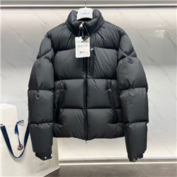 몽클레어 M-7398092