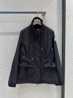 몽클레어 M-7493